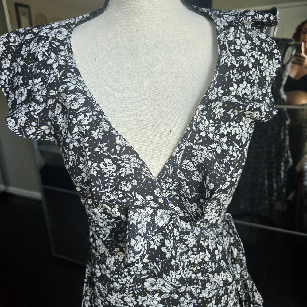 Max Studio Black and White Asymmetrical Dress - Picture 2 of 5